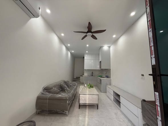 Nhà xây mới Tứ Liên 32m² giá 4.28 tỷ - Thiết kế hiện đại, thương lượng tốt!