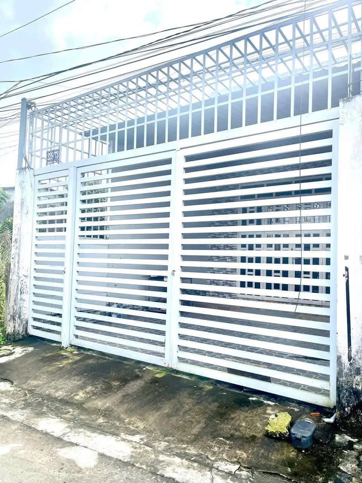 Nhà bán hẻm 239 Nguyễn Văn Rành, Tân An 177.8m² giá 2.1 tỷ - Kiến trúc kiên cố, sẵn sàng ở ngay!