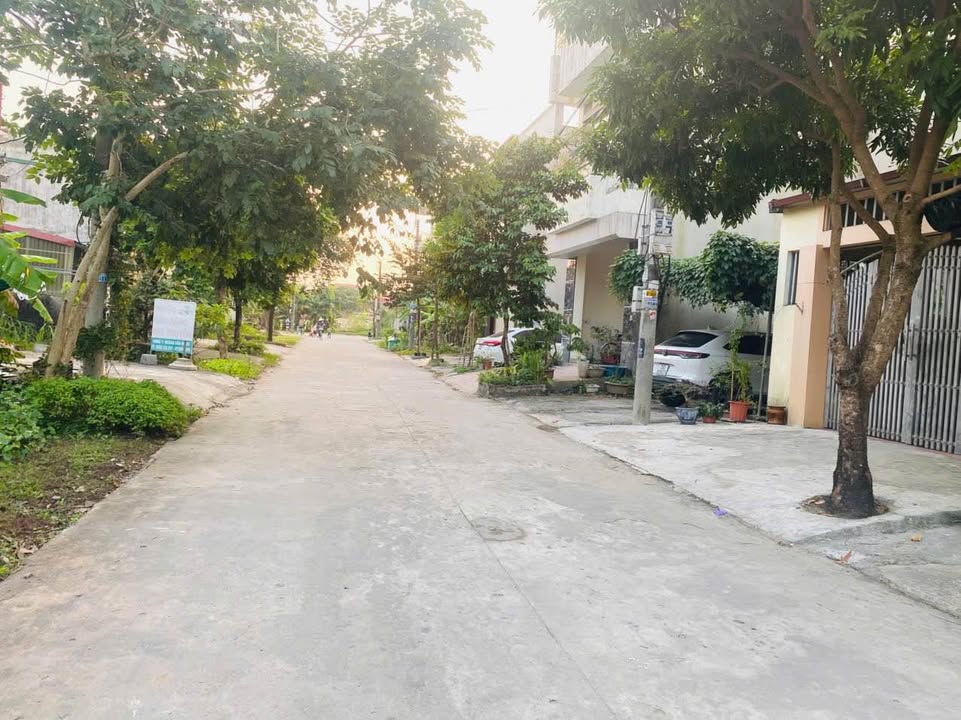 Bán đất Ninh Sơn 100m² giá 3 tỷ - Vị trí thuận lợi, gần trường học!