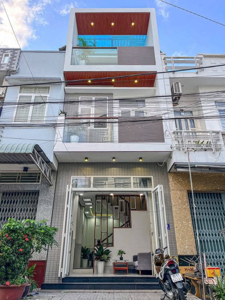 Nhà 2 tầng Tân An Cần Thơ 40m² giá 4.15 tỷ - Full nội thất, gần chợ!