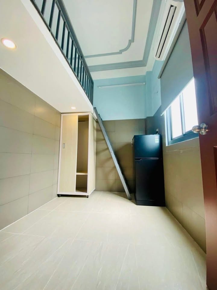 Nhà 4 tầng Tân Bình, 40m² giá 6.3 tỷ - Hẻm xe hơi, khu an ninh!