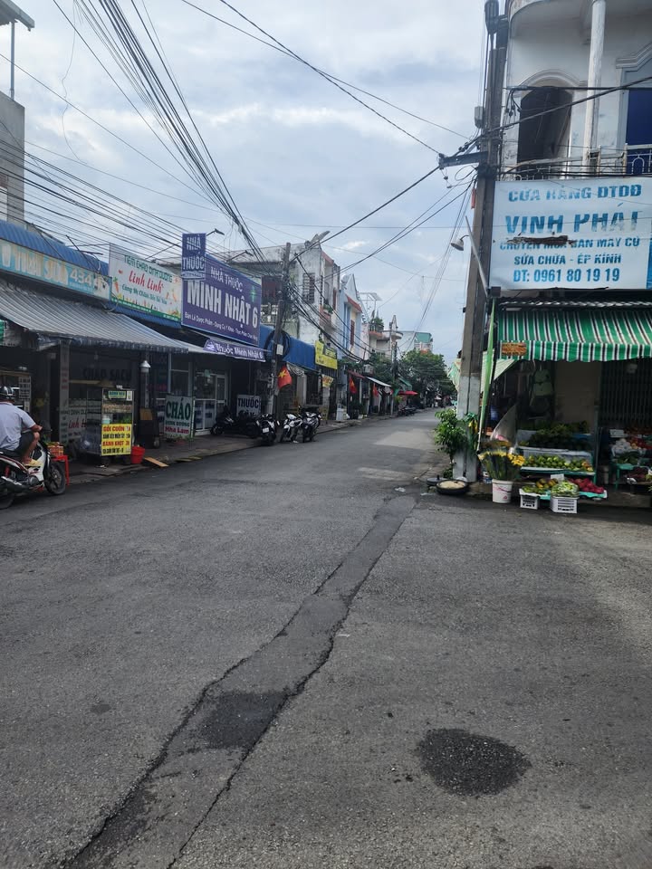 Cặp dãy trọ Bình Hòa, Thuận An 205m² giá 7.8 tỷ - Đầu tư sinh lời ngay!