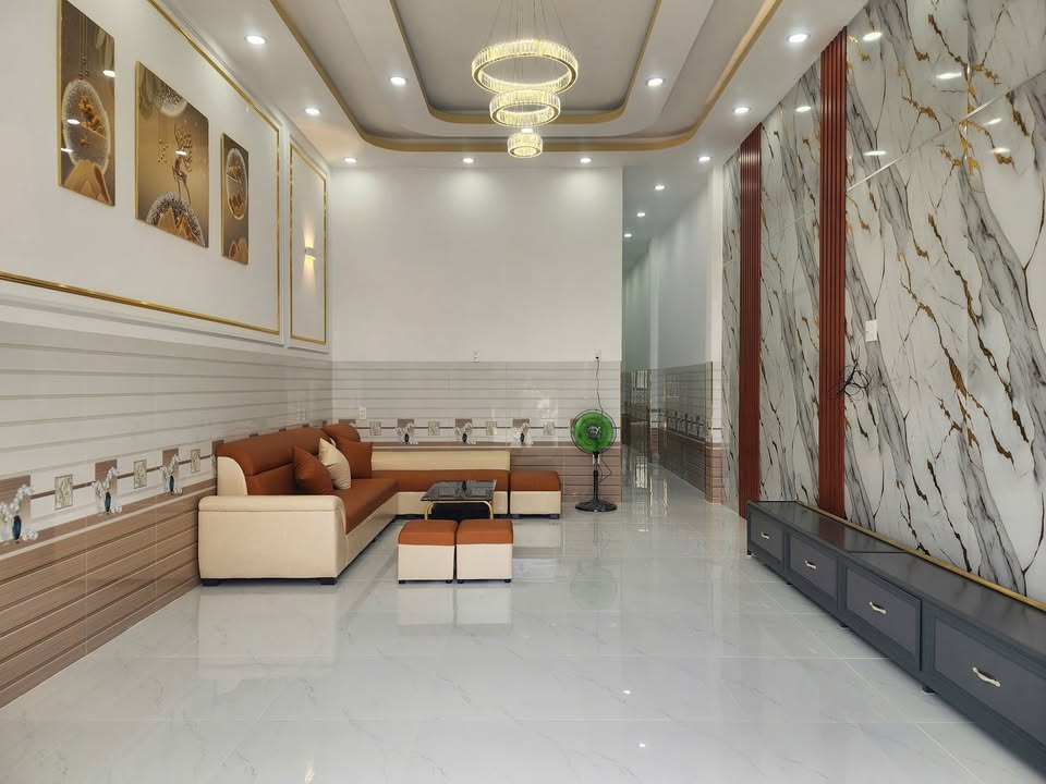 Nhà mới Vĩnh Quang Kiên Giang 100.8m² giá 2.35 tỷ - Chính chủ bán gấp!