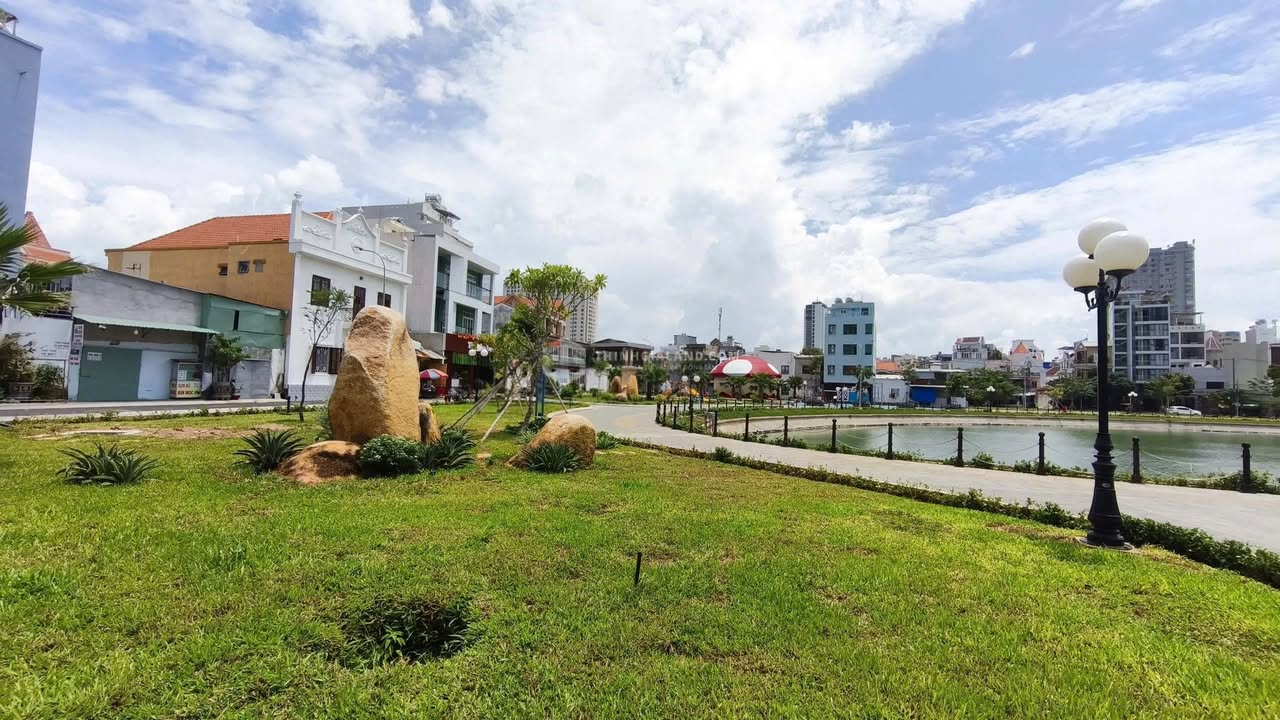 Biệt thự mini đường Phan Chu Trinh, Vũng Tàu 179m² giá 15.9 tỷ - Cách biển chỉ 300m!