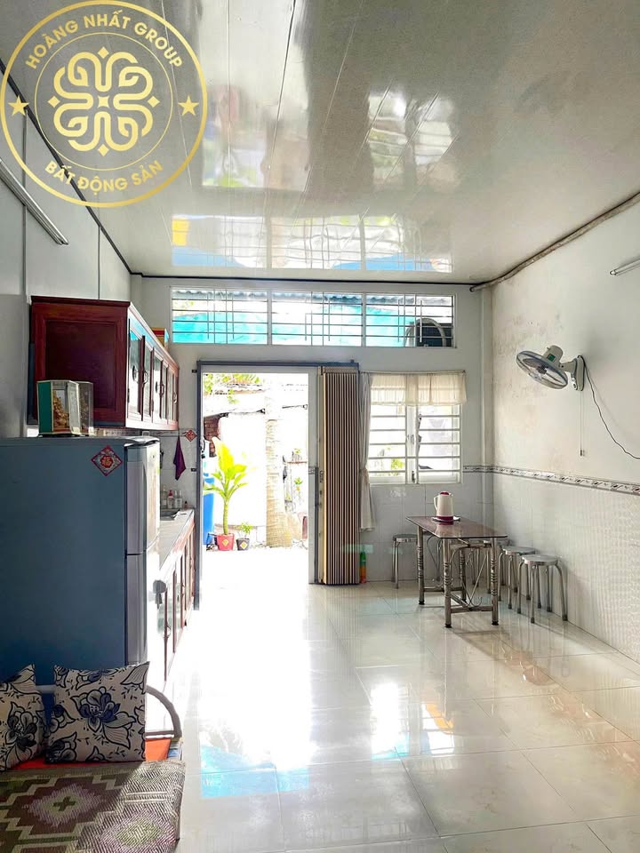 Nhà mặt tiền Lê Hoàng Thá, Cà Mau 120m² giá 2 tỷ - Sổ hồng chính chủ!