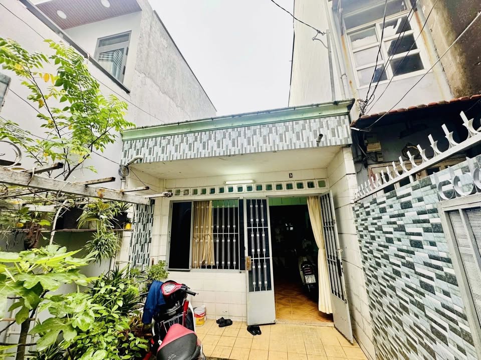 Nhà riêng Gò Vấp 52m² giá 4.65 tỷ - Vị trí đắc địa, tiện ích đầy đủ!