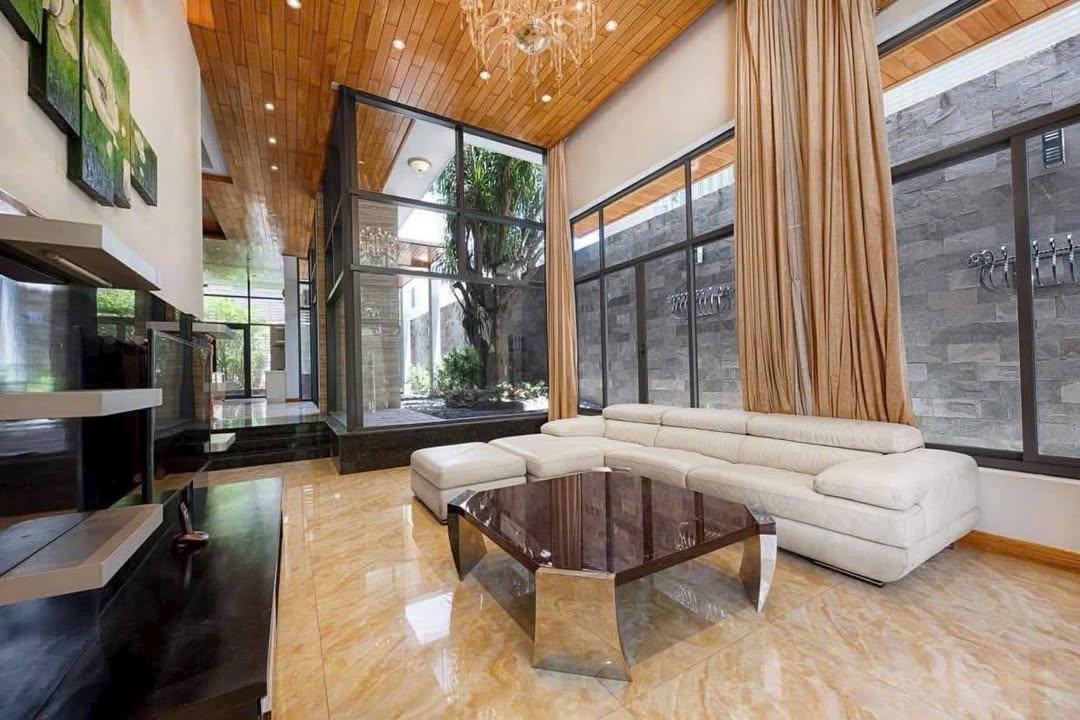 Biệt thự Hòa Cường - Đà Nẵng 265m² giá 32 tỷ - Thiết kế hiện đại, sẵn sàng ở!