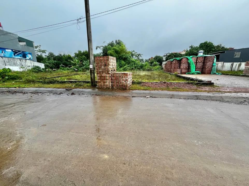 Đất liền kề đường Tố Hữu, Thịnh Đán, Thái Nguyên - Kinh doanh thuận lợi!