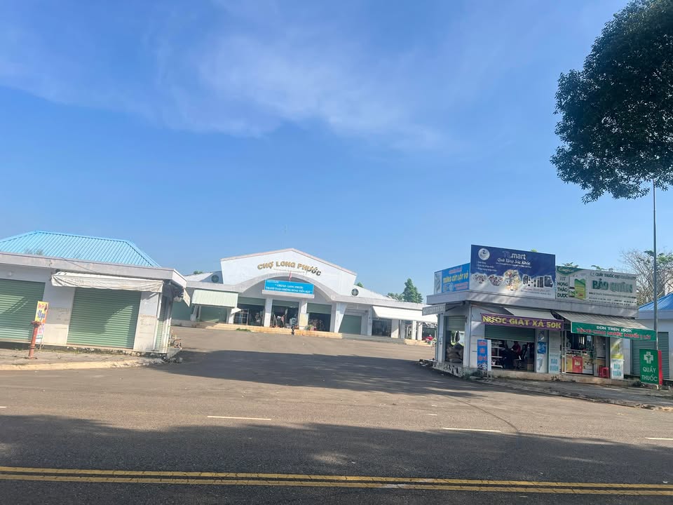 Đất nền phường Long Phước, Bà Rịa 90m² giá 1.8 tỷ - Vị trí thuận lợi cho kinh doanh!