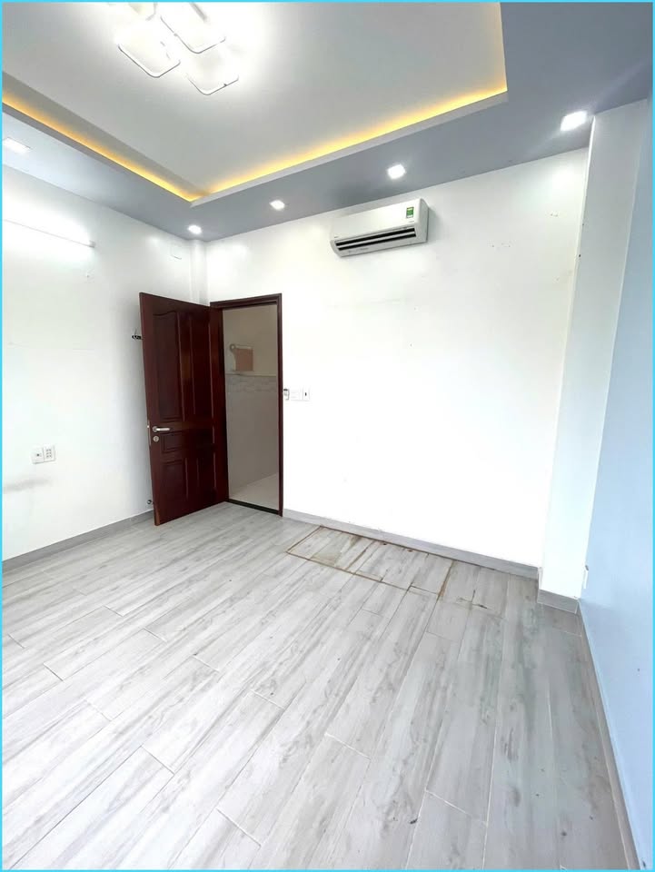 Cho thuê mặt bằng mặt tiền Phạm Văn Đồng 56m² giá 25 triệu - Vị trí kinh doanh đắc địa!