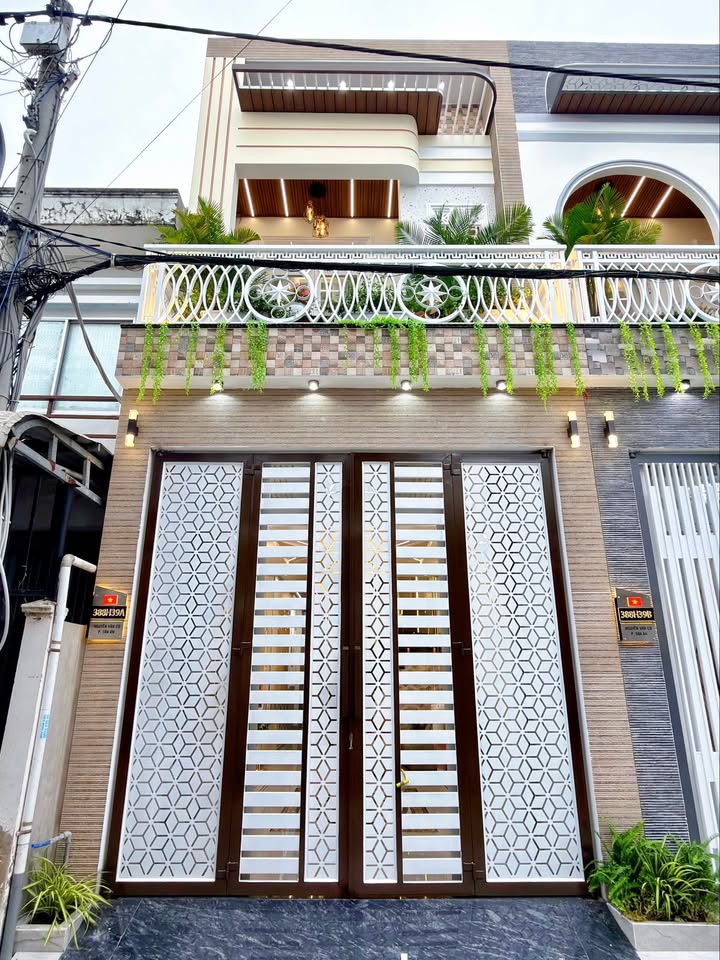 Nhà phố hẻm 3-4 Nguyễn Văn Cừ 82m² giá 4.45 tỷ - Vị trí đẹp, tiện sinh hoạt!