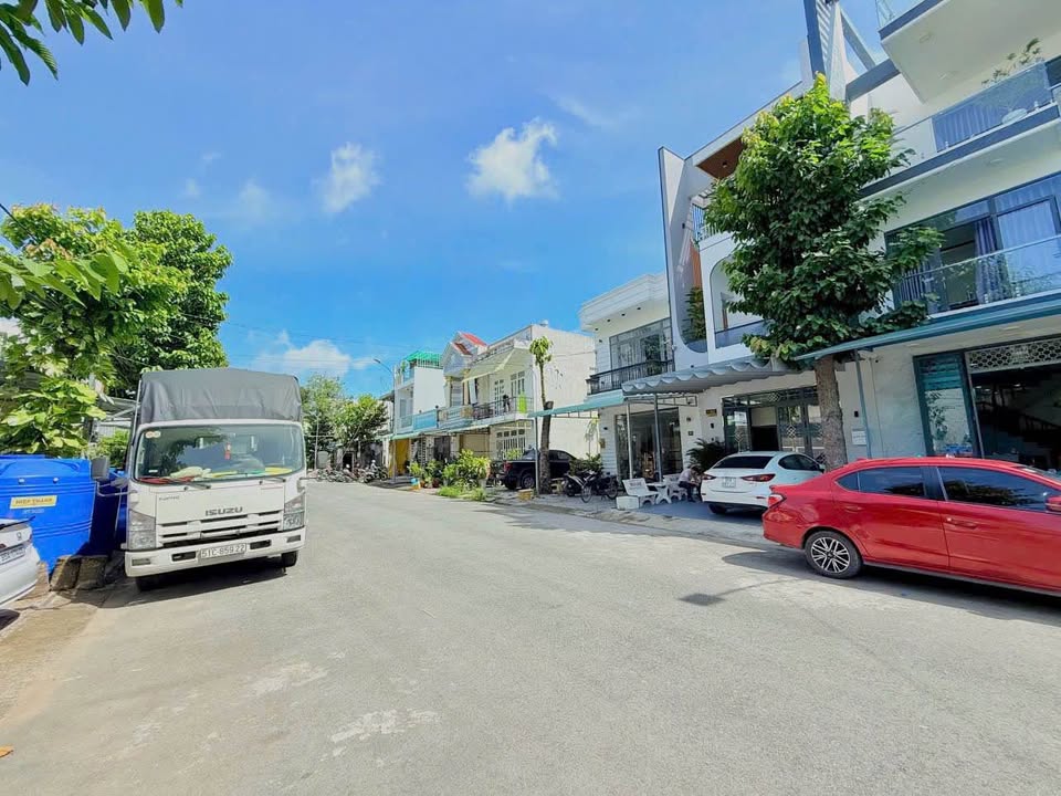 Đất nền đường D4, khu Hồng Loan, 80m² giá 3.15 tỷ - Cơ hội đầu tư hấp dẫn!