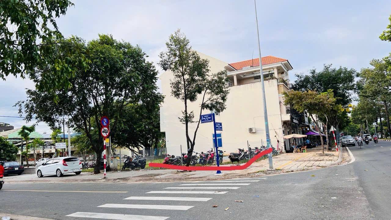 Đất nền góc 2 mặt tiền Nguyễn Tất Thành - Huỳnh Tấn Phát - 250m² - Cơ hội đầu tư vàng!