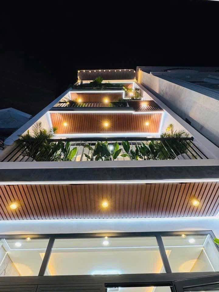 Nhà mặt tiền đường Tô Hiến Thành, Vũng Tàu 200m² giá 12,5 tỷ - Đẹp, hiện đại, sẵn sàng vào ở!