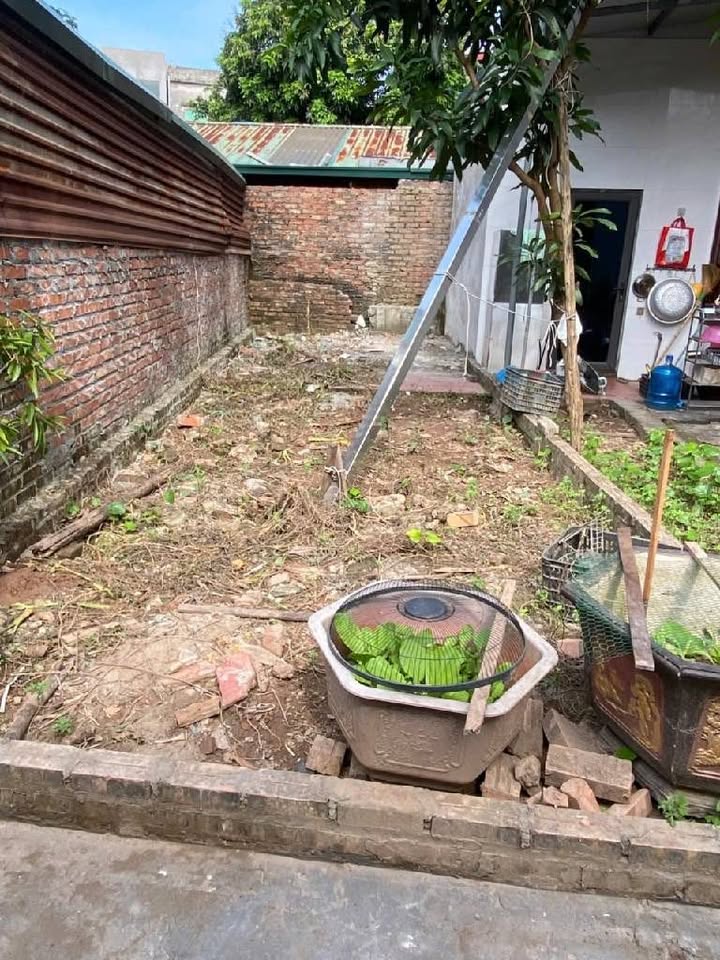 Đất nền Việt Hưng Long Biên 32m² giá 3.85 tỷ - Pháp lý rõ ràng, sổ đỏ chính chủ!