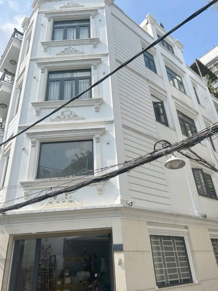 FrontHouse 5 tầng góc 2 mặt tiền Trường Chinh Tân Bình 50m² giá 10 tỷ - Nhà đẹp ở ngay!