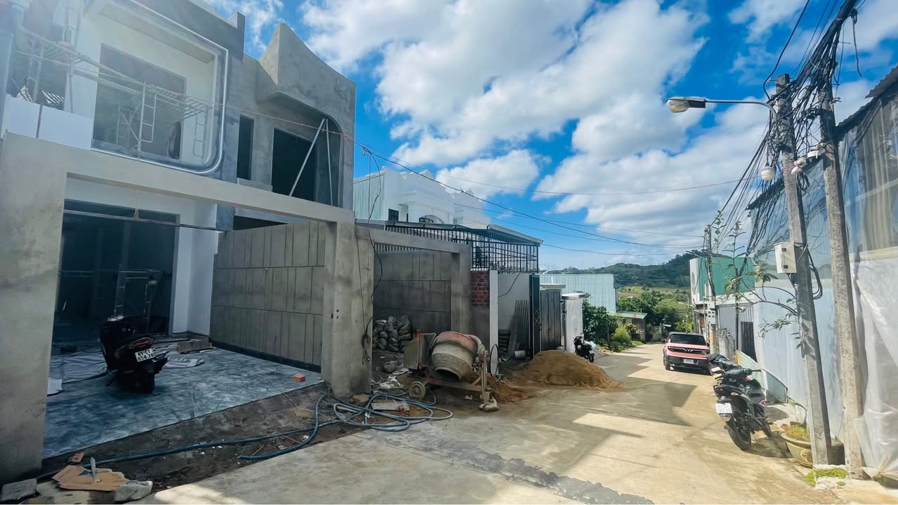 Nhà 1 mê hẻm 39 Nguyễn Thiếp, P. Diên Hồng, 105m² giá 2.39 tỷ - Thiết kế hiện đại, sẵn sàng ở ngay!