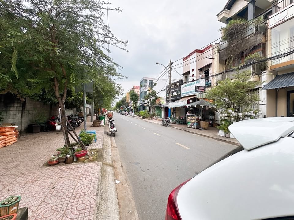 Nhà mặt tiền 2 tầng Phước Bình 98m² giá 8.5 tỷ - Cơ hội vàng đầu tư!