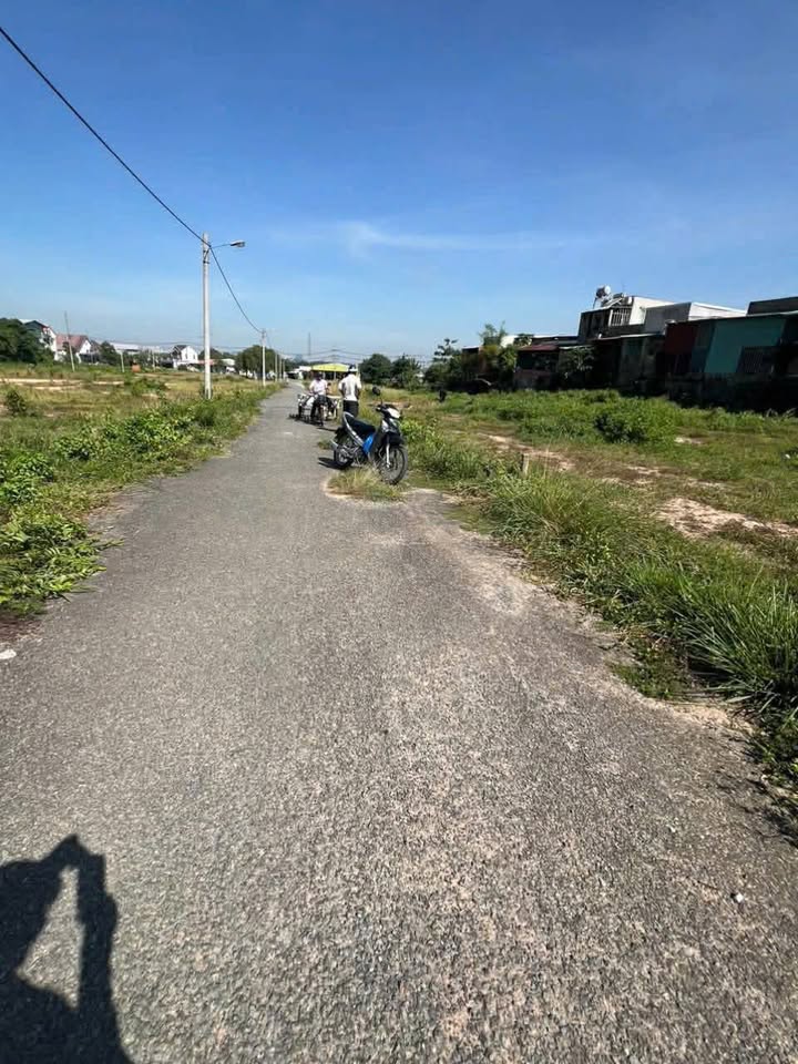 Đất thổ cư Phú Đông 105m² giá chỉ 2 tỷ - Đường Hùng Vương nhựa đẹp!