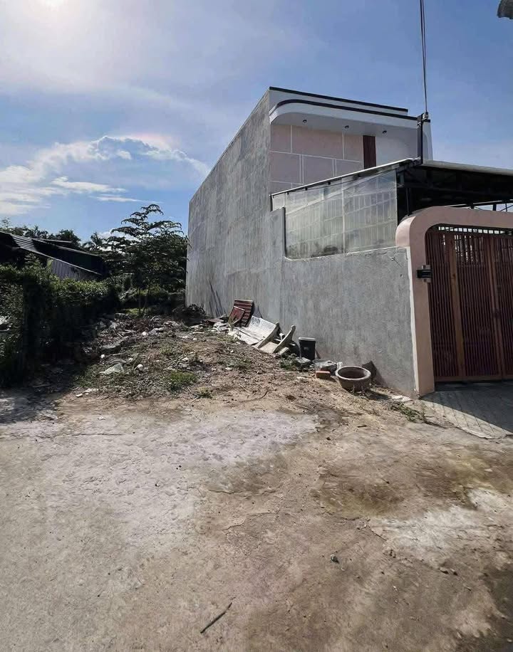 Đất nền Quảng Ngãi 91m² giá 1.1 tỷ - Vị trí trung tâm thuận lợi!