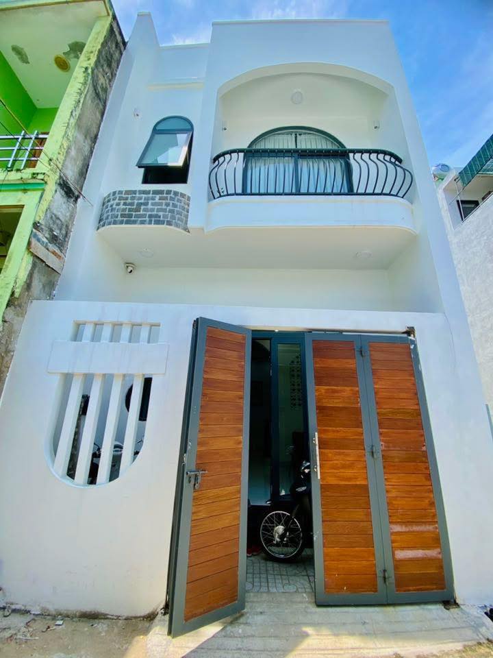 Nhà 2 tầng Lê Văn Sỹ, Quảng Ngãi 70m² giá 1.9 tỷ - Nội thất đầy đủ, sẵn sàng ở ngay!