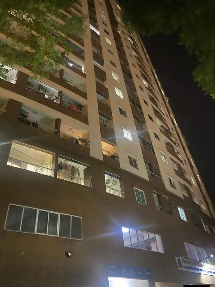 Căn hộ CT2 Yên Nghĩa 112m² giá 6.1 tỷ - Gần bến xe, thuận tiện di chuyển!