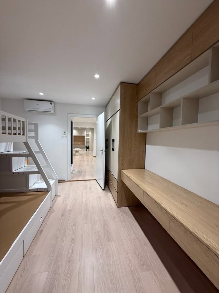 Nhà phố Thanh Xuân Bắc 28m² giá 4.45 tỷ - Không gian sống sang trọng, tiện nghi!