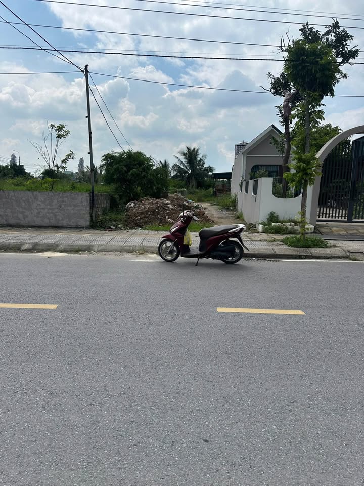 Đất nền Phương Nam, Uông Bí 120m² - Vị trí siêu đẹp, thích hợp kinh doanh!