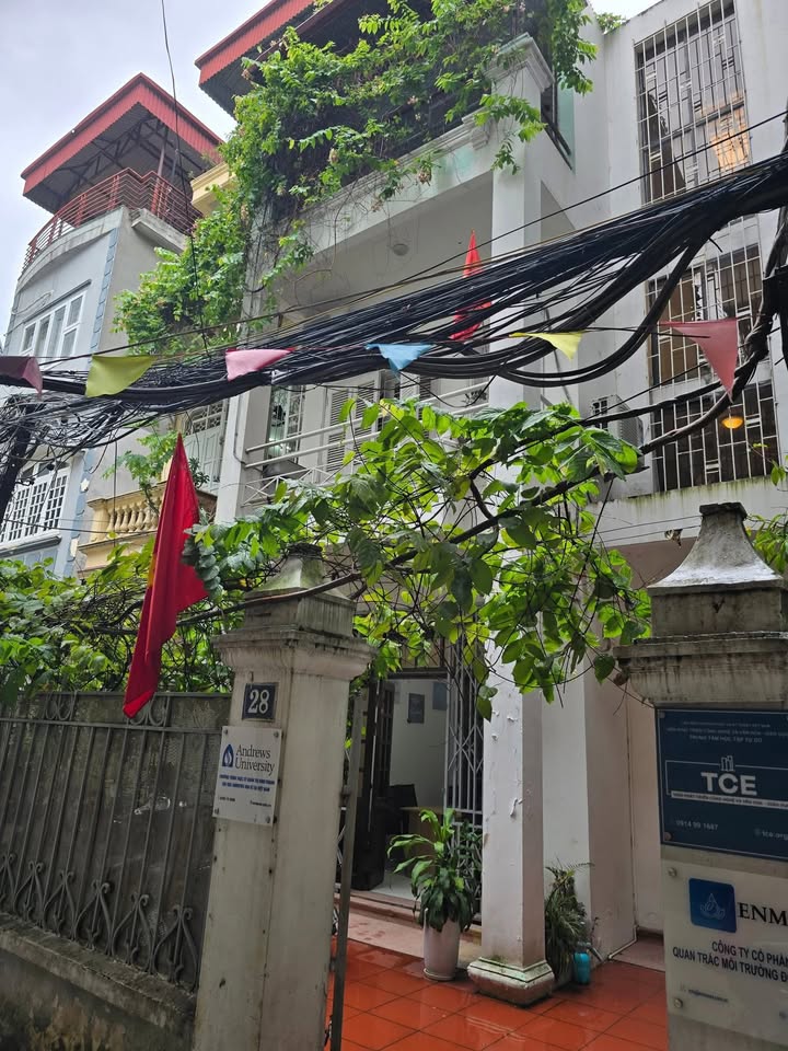 Nhà mặt ngõ Giang Văn Minh, Ba Đình 126m² giá 25 tỷ - Vị trí vàng, nở hậu!