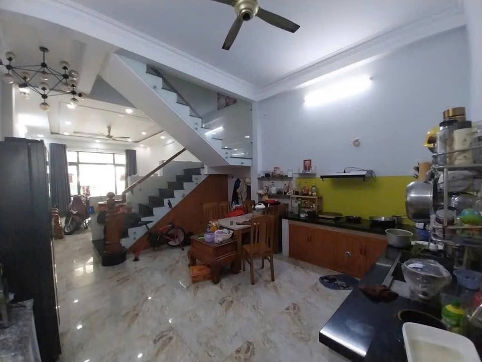 Nhà mặt tiền Tân Chánh Hiệp 26, quận 12, 138m² giá 8.9 tỷ - Cơ hội đầu tư tuyệt vời!