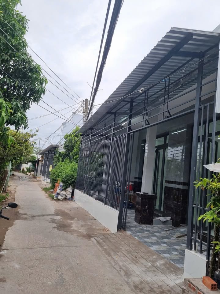 Nhà biệt thự mini phường Mỹ Thới, Long Xuyên 97m² giá 1.8 tỷ - Nhà mới hoàn thiện, giảm giá mạnh!