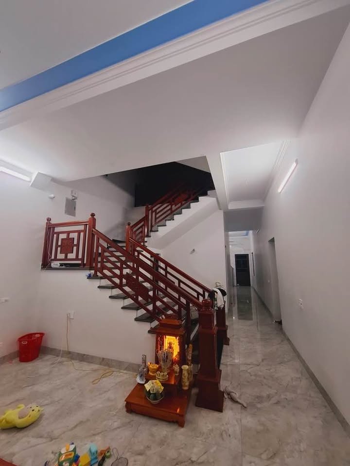 Nhà đẹp Văn Môn Bắc Ninh 175m² giá 40 tỷ - Dân xây chắc chắn, gara ô tô
