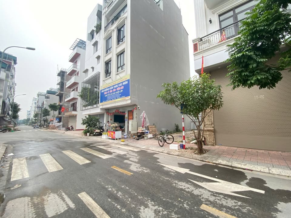 Cho thuê mặt bằng 90m² tại Ngọc Thụy, Long Biên chỉ 15 triệu - Kinh doanh thuận lợi!