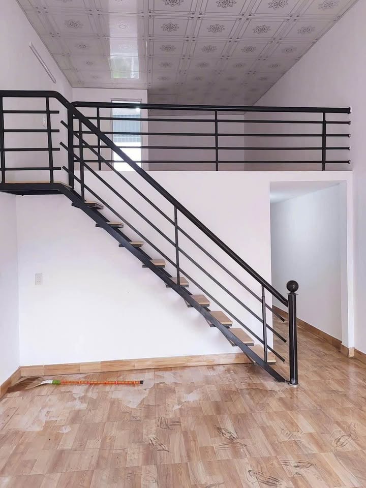 Nhà cấp 4 Phú Xuân 40m² giá chỉ hơn 1 tỷ - Ô tô đỗ cửa, vào ở ngay!