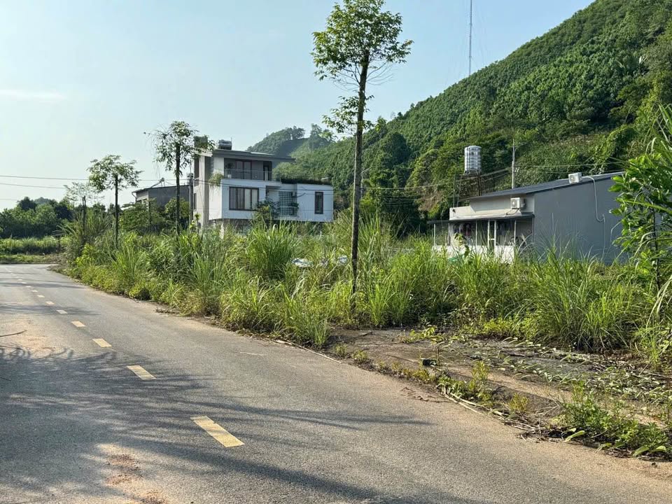 Lô đất TĐC Đầm Mỏ Yên Ninh 120m² giá 1.8 tỷ - Cơ hội đầu tư lý tưởng!