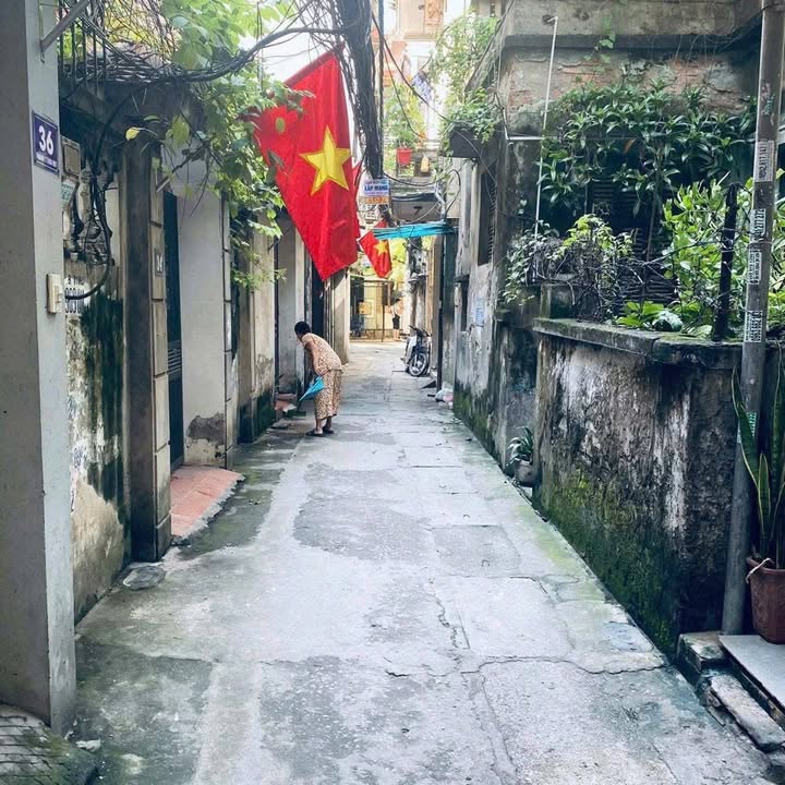 Nhà riêng Ngõ 173 Hoàng Hoa Thám, Ba Đình 55m² giá 13.5 tỷ - Sổ đỏ chính chủ!