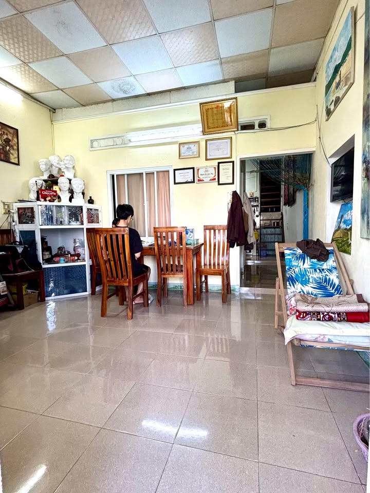 Nhà riêng hẻm 231, đường Tây Sơn, Quy Nhơn 65m² - Giá chỉ 1.05 tỷ, thương lượng!