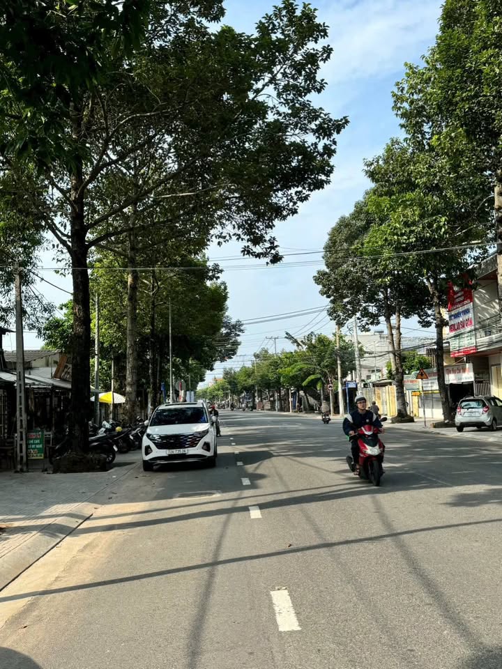 Nhà mặt tiền Nguyễn Văn Cừ, Bà Rịa 84m² giá 5.6 tỷ - Kinh doanh sầm uất, thu nhập ổn định!