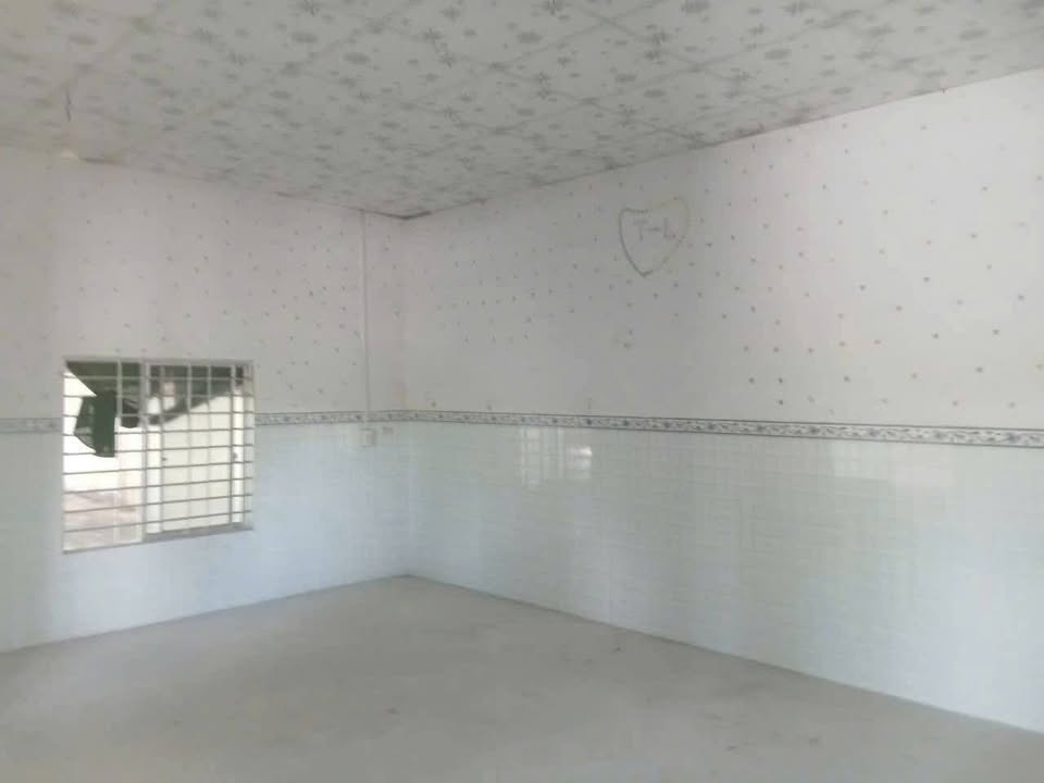 Kho cho thuê 220m² tại Mỏ Cày Nam, Bến Tre - Giá chỉ 8 triệu/tháng!