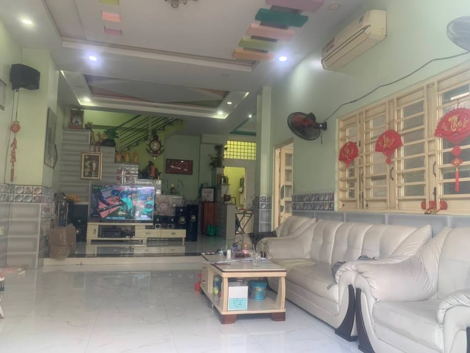 Nhà 4 Tầng Bình Chiểu Thủ Đức 107m² giá 6 tỷ - Vị trí trung tâm, tiện nghi đầy đủ!