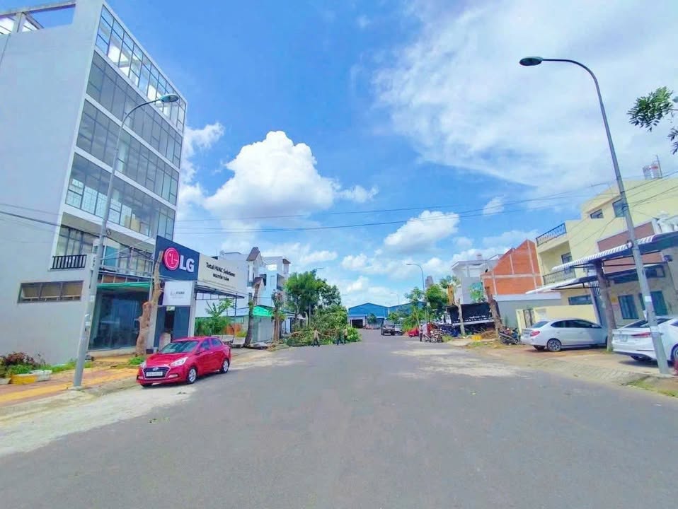 Nhà cho thuê góc 2 mặt tiền đường lớn tại Hưng Phú, Cần Thơ - Giá chỉ 6 triệu/tháng!