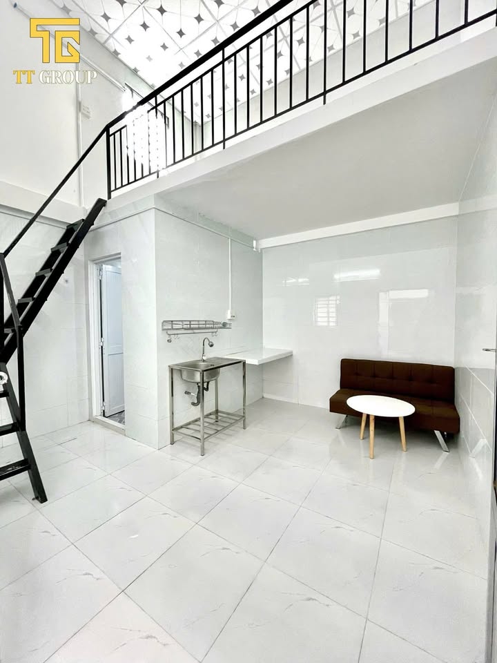 Phòng cho thuê hẻm 12-20 Nguyễn Văn Cừ, 2,5 triệu - Nội thất đầy đủ, thoáng mát!