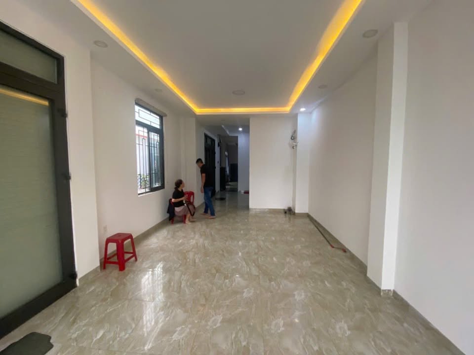 Cho thuê mặt bằng lô góc đường Lê Hồng Phong 45m² giá 8.5 triệu - Khu vực đông đúc, sầm uất!