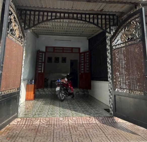 Cho thuê nhà mặt tiền đường nhựa 12m, phường Tân Đông Hiệp 70m² - Thích hợp kinh doanh nhỏ