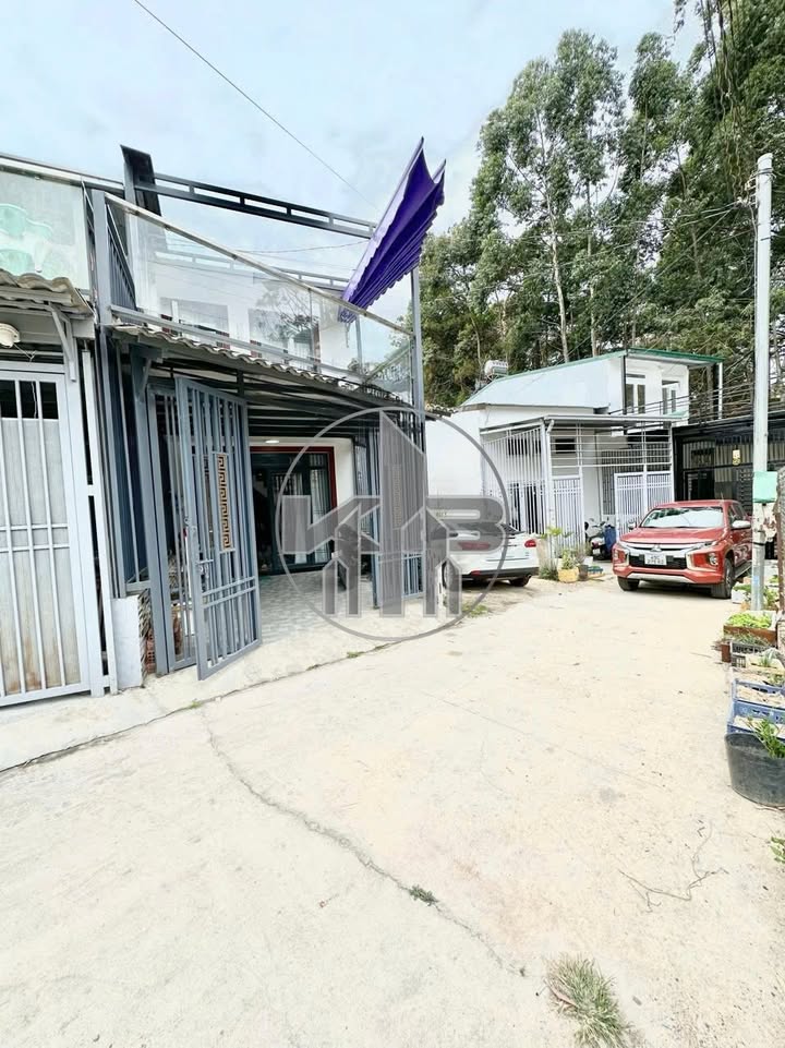 Nhà phố Đà Lạt 80m² giá 2.85 tỷ - Nội thất cơ bản, sẵn sàng ở ngay!
