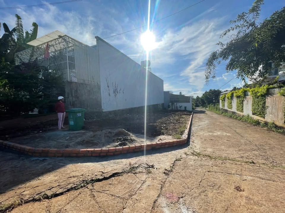 Nhà góc 2 mặt tiền Tân Lợi 103m² giá 2.75 tỷ - Vị trí đắc địa, thương lượng tốt!