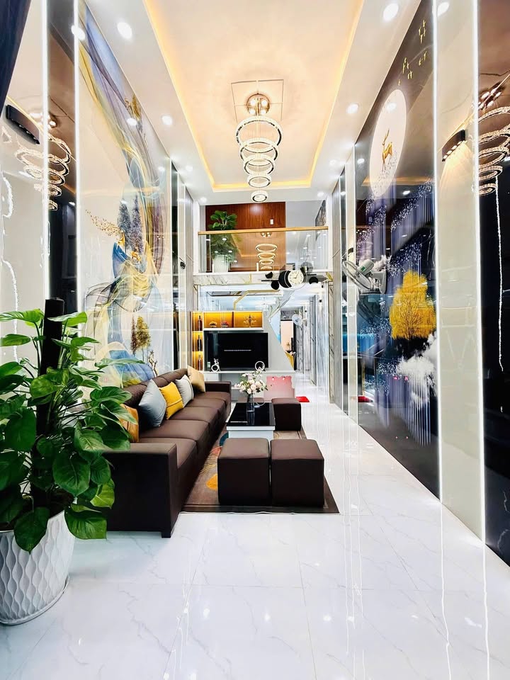 Nhà mặt tiền đường HT13, P. Hiệp Thành, Q. 12 - 60m² giá 4.5 tỷ - Đầu tư sinh lời ngay!