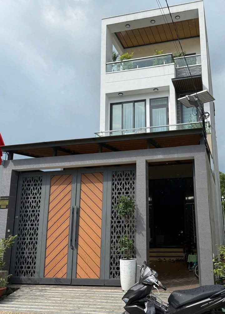 Nhà 2 tầng tại xã An Phước, Long Thành 120m² giá 5.8 tỷ - Đầy đủ nội thất cao cấp!