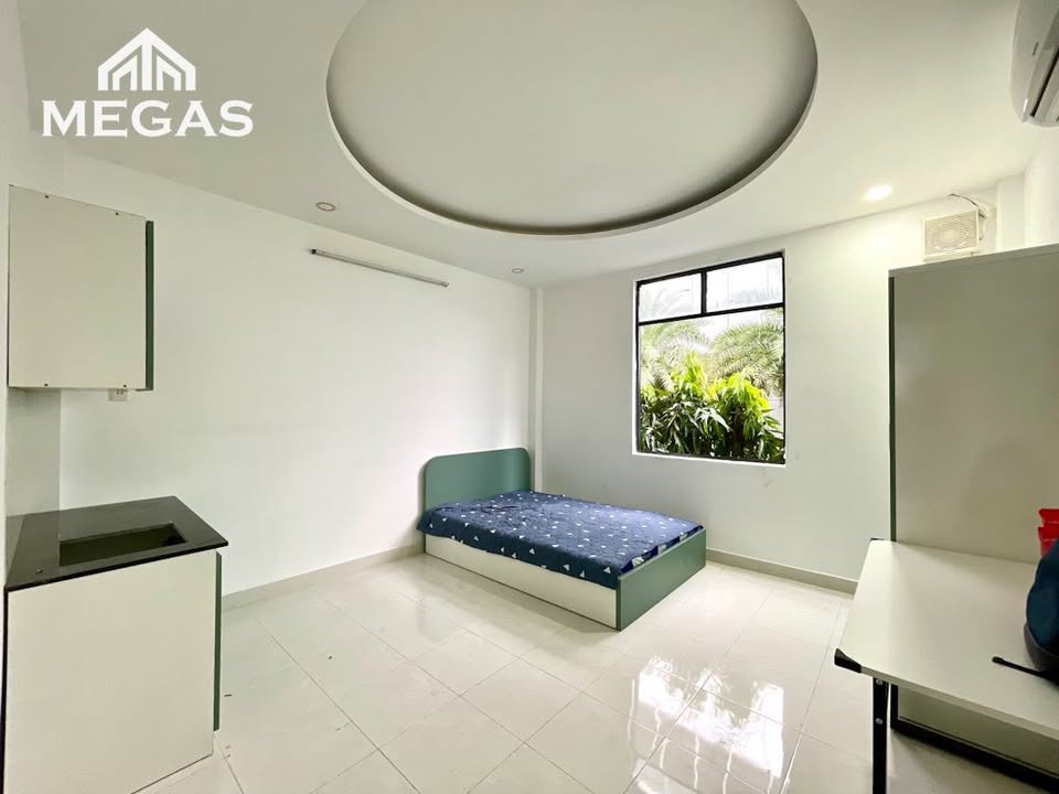 Phòng cho thuê tại đường Cách Mạng Tháng Tám, Quận 10 - Nhà mới, Full nội thất, giờ giấc tự do