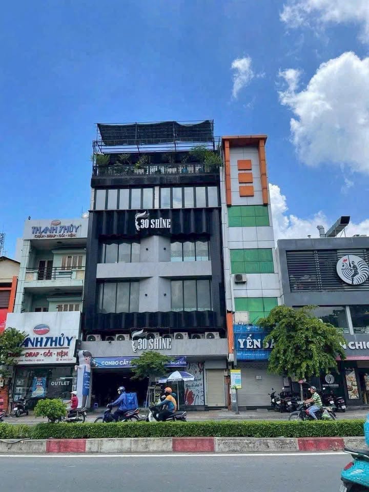 FrontHouse Lê Đại Hành Quận 11 100.3m² giá 45 tỷ - Đầu tư sinh lời ngay!